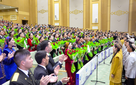 ÝAŞLAR BAÝRAGYNYŇ ÝEŇIJILERINI SYLAGLAMAK DABARASY GEÇIRILDI